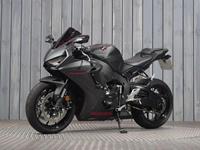 HONDA CBR1000RR FIREBLADE