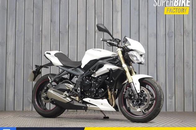 TRIUMPH STREET TRIPLE 675