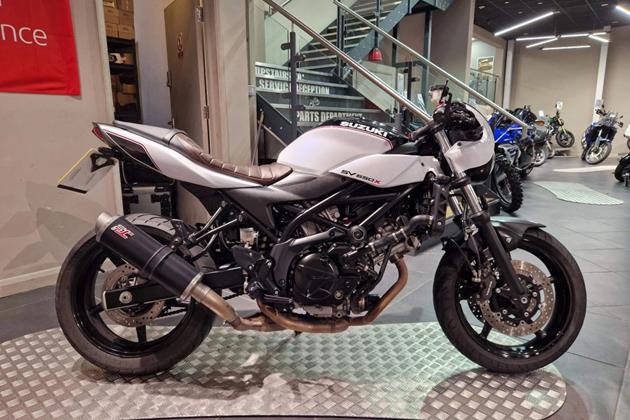 SUZUKI SV650X