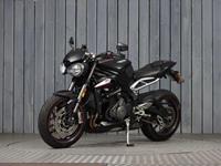 TRIUMPH STREET TRIPLE 765 RS