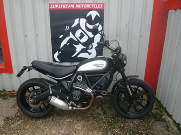 DUCATI SCRAMBLER 800