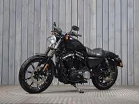 HARLEY-DAVIDSON SPORTSTER 883