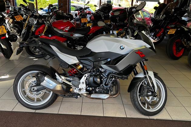 BMW F900XR