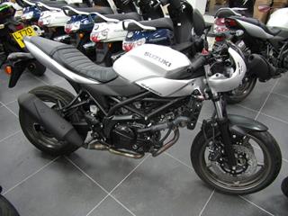 SUZUKI SV650 