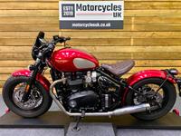 TRIUMPH BONNEVILLE BOBBER