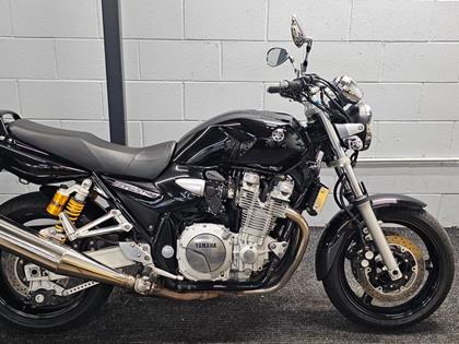 YAMAHA XJR1300