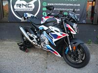 BMW M1000RR