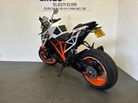 KTM 1290 SUPERDUKE R