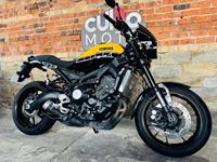 YAMAHA XSR900