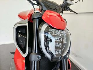 DUCATI DIAVEL V4 