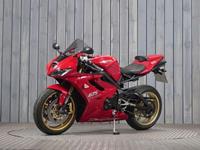 TRIUMPH DAYTONA 675