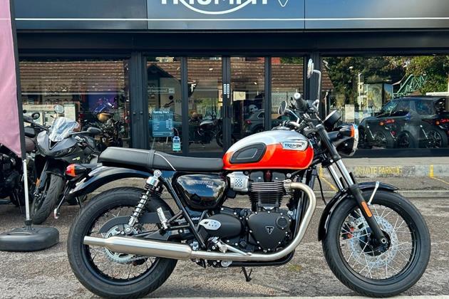 TRIUMPH BONNEVILLE T100