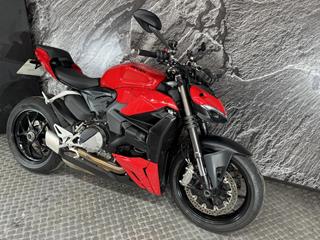 DUCATI STREETFIGHTER V2 