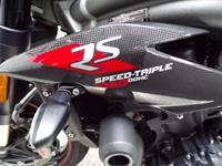 TRIUMPH SPEED TRIPLE 1050 RS