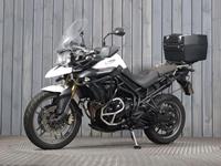 TRIUMPH TIGER 800