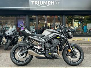 TRIUMPH STREET TRIPLE 765 R 