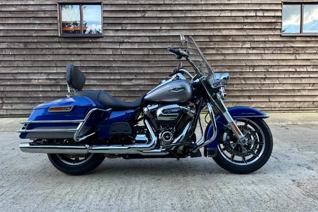 HARLEY-DAVIDSON ROAD KING