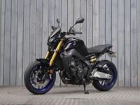 YAMAHA MT-09