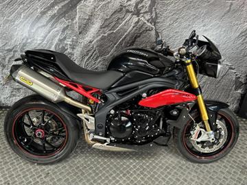 TRIUMPH SPEED TRIPLE 1050 R