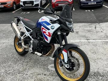 BMW F900GS