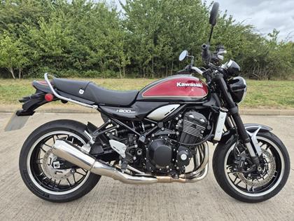 KAWASAKI Z900RS