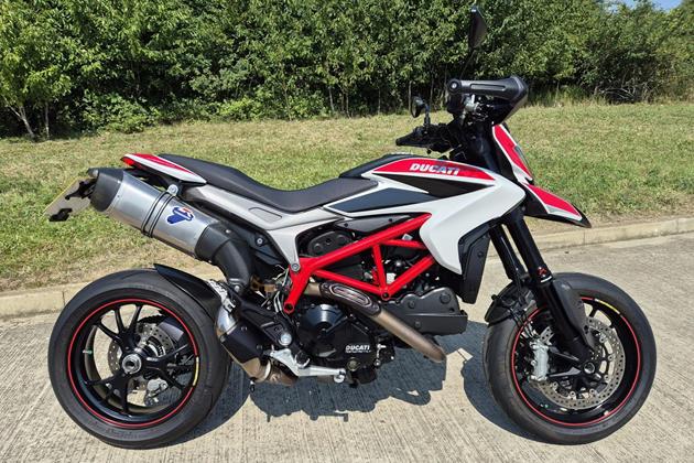 DUCATI HYPERMOTARD 821 SP