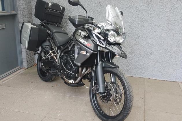 TRIUMPH TIGER 800 XC