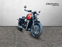 TRIUMPH BONNEVILLE BOBBER