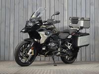 BMW R1250GS