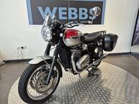 TRIUMPH BONNEVILLE T120