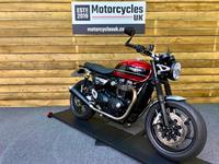 TRIUMPH SPEED TWIN 1200