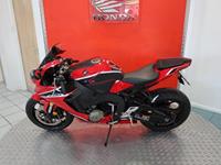 HONDA CBR1000RR FIREBLADE