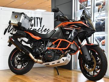 KTM 1090 ADVENTURE