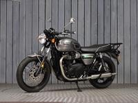 TRIUMPH BONNEVILLE T100