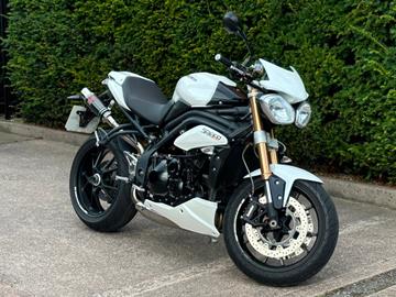 TRIUMPH SPEED TRIPLE 1050