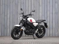 YAMAHA XSR125