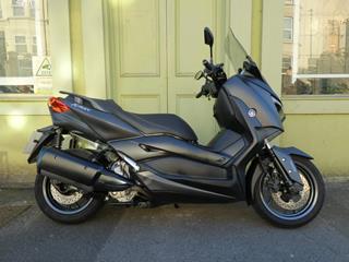 YAMAHA XMAX 300 