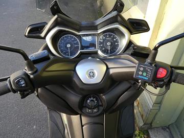 YAMAHA XMAX 300