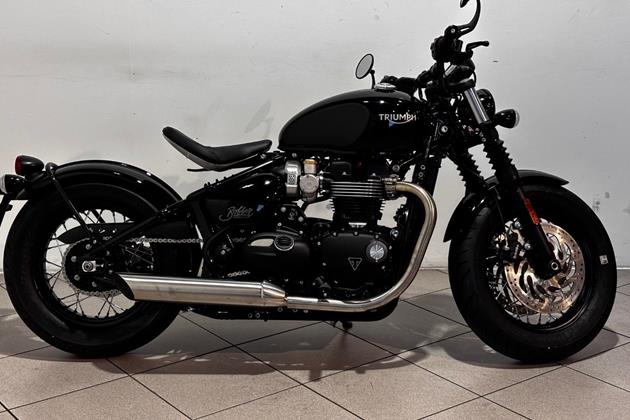 TRIUMPH BONNEVILLE BOBBER