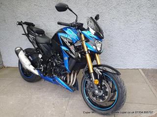 SUZUKI GSX-S750 