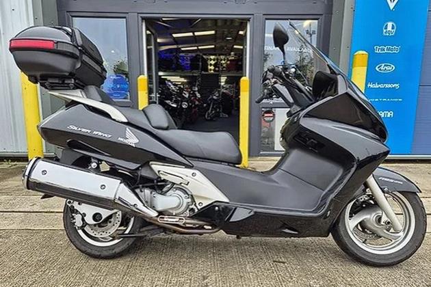 HONDA SILVER WING 600