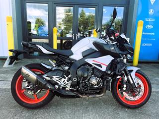 YAMAHA MT-10 