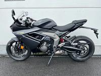 TRIUMPH DAYTONA 660