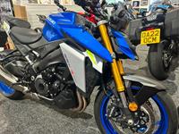 SUZUKI GSX-S1000