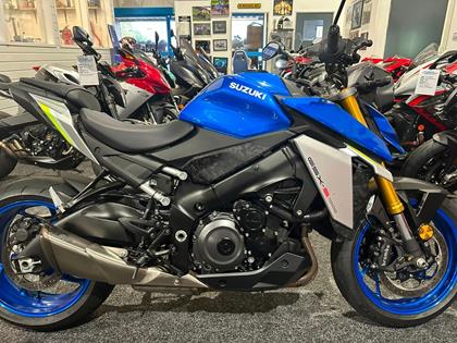 SUZUKI GSX-S1000