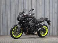 YAMAHA MT-10