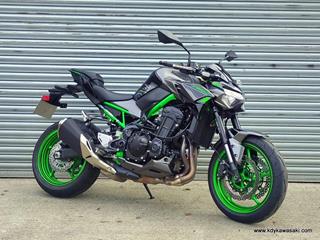 KAWASAKI Z900 