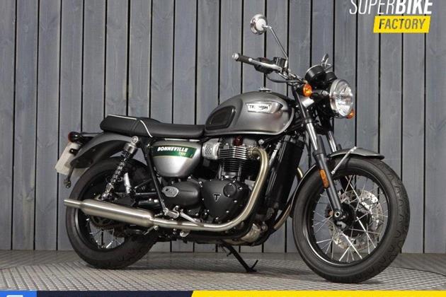 TRIUMPH BONNEVILLE T100