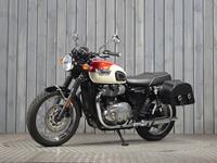 TRIUMPH BONNEVILLE T100