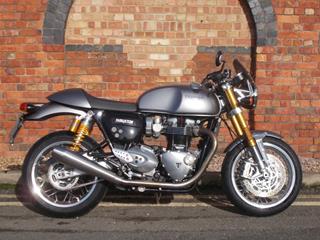 TRIUMPH THRUXTON 1200 R 